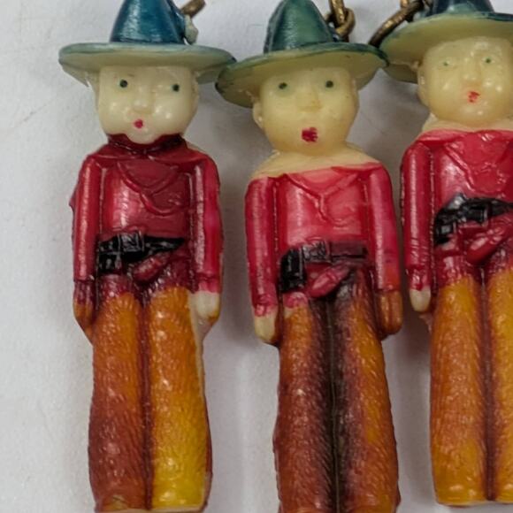 Vintage 1950s Plastic Cowboy Charms Set of 4 Painted Western Novelty Figures - Picture 2 of 6